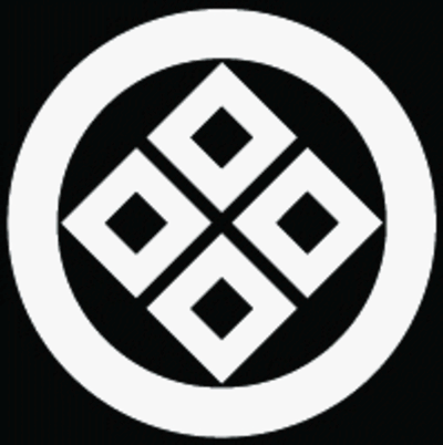 陰丸に隅立て四つ目