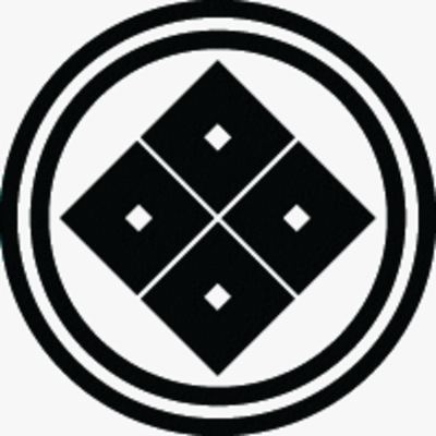 二重輪に四つ目