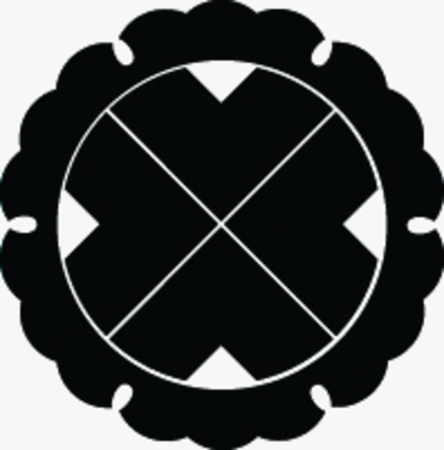 外雪輪に割り四つ目