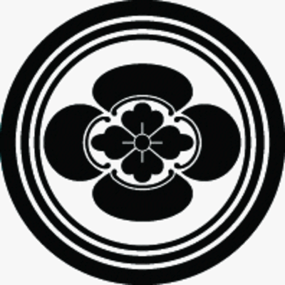 三重子持ち輪に木瓜