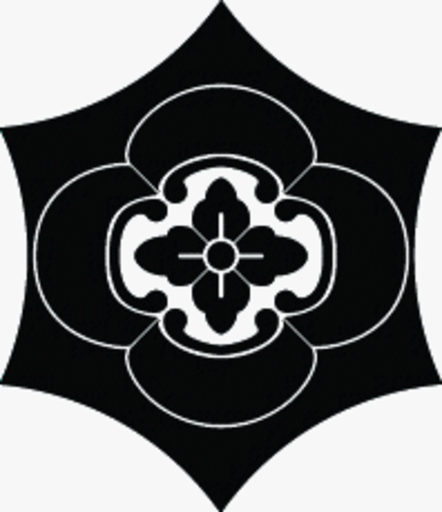 反り亀甲持ちに木瓜