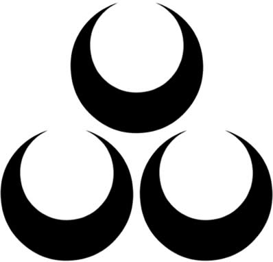 三つ盛り真向き月