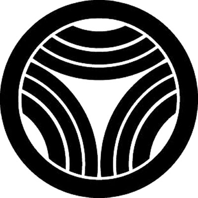 丸に三つ割り三重輪