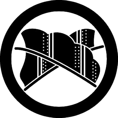 丸に変わり割り違い矢