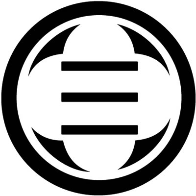 丸に柿の花に三つ引き