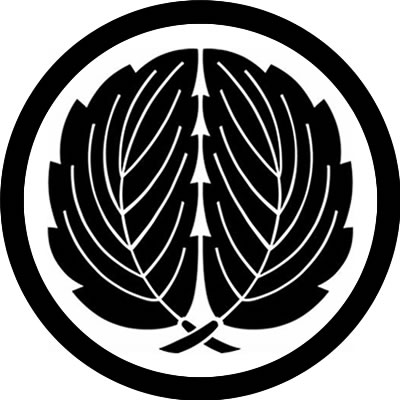 中輪に抱き鬼柏