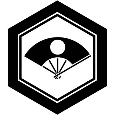 亀甲に日の丸扇（１）