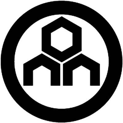 丸に三つ盛り一重亀甲崩し（２）