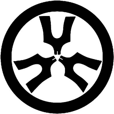 丸に三つ琴柱（２）