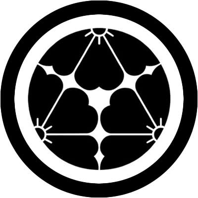 丸に三つ割り桜