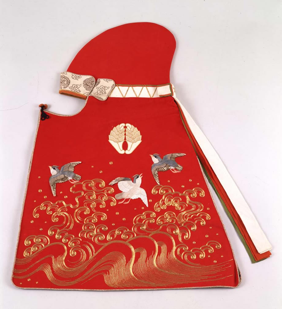 『女子火事装束・頭巾』（江戸時代）（東京国立博物館所蔵）